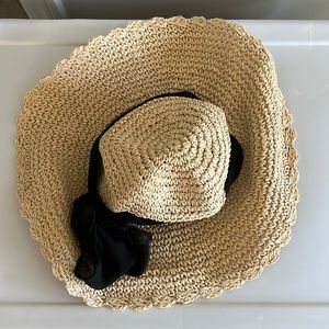 Packable straw hat
